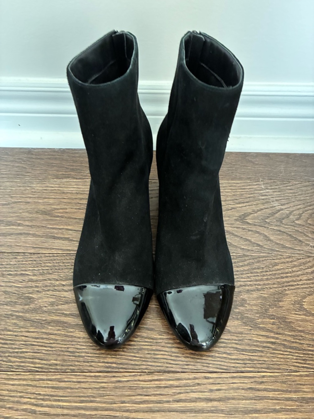 Suede Boots by 1901, Black Shiny Heels and Boot Toe 🖤 - Picture 2 of 11